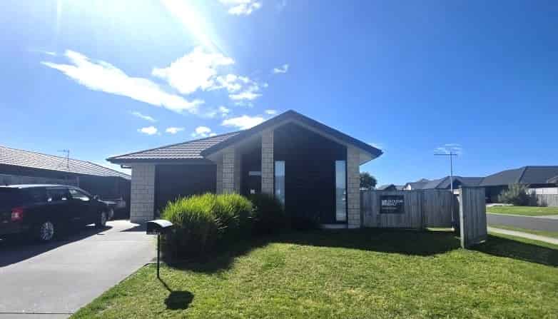 2 Furlong Street, Papamoa