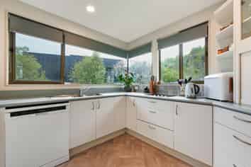 13 Lodestone Road, Richmond