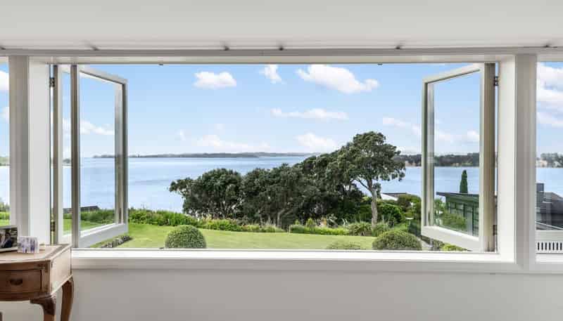 529 Riddell Road, Glendowie