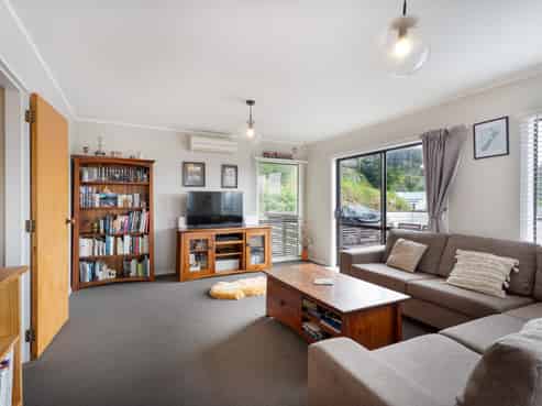 49A Woodland Road, Johnsonville