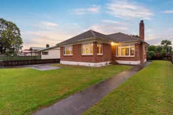 1191 New North Road, Mount Albert