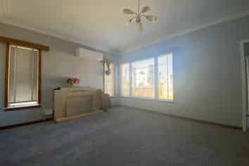 1191 New North Road, Mount Albert