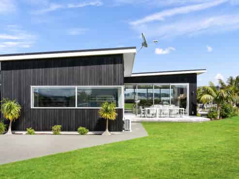 7 Cordyline Way, One Tree Point