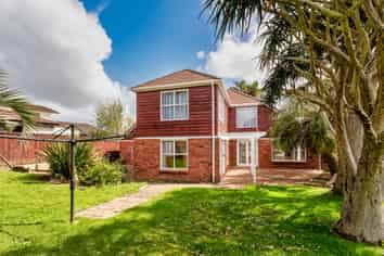 3 Charles Prevost Drive, The Gardens