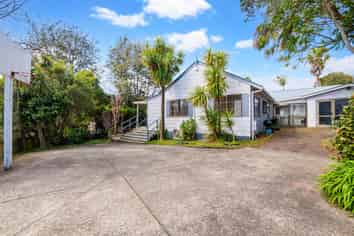14-16-18-2 Ransom Smyth Drive, Goodwood Heights