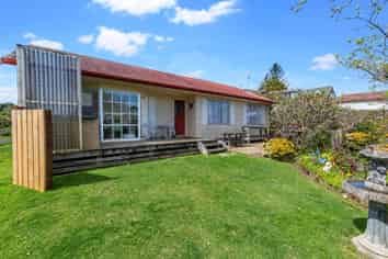 23 and 25 Ransom Smyth Drive, Goodwood Heights