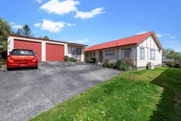 23 and 25 Ransom Smyth Drive, Goodwood Heights