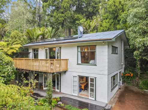 22 Paturoa Road, Titirangi