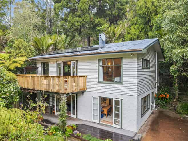 22 Paturoa Road, Titirangi