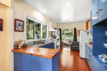 22 Paturoa Road, Titirangi