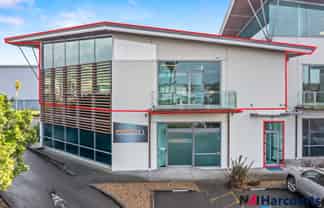 Bright Albany Office 