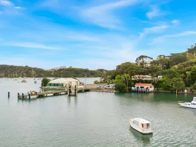 104 Okura Bay Road, Totara North