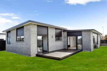 110 Powells Road, Fairview Downs