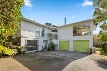 8 Katarina Grove, Tawa