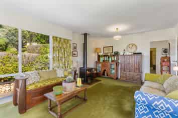 8 Katarina Grove, Tawa