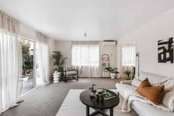 22 Arawata Avenue, Welcome Bay