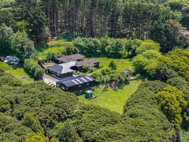 Secure sealed yard in convenient location