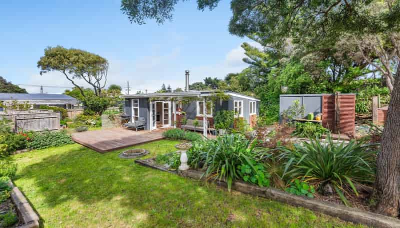 14B Toi Street, Otaki Beach