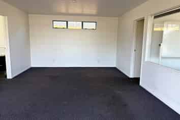 OFFICE WITH YARD FOR LEASE
