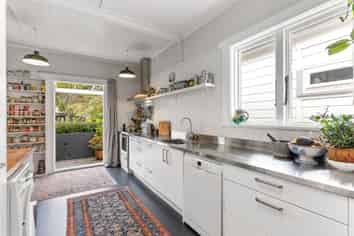 89 Nottingham Street, Karori