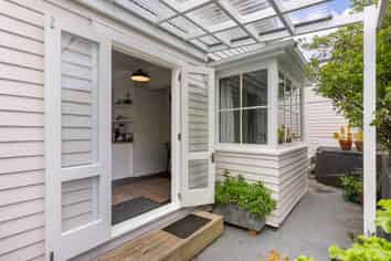 89 Nottingham Street, Karori