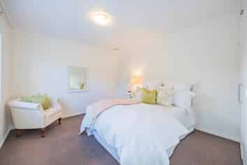 83B Meadway, Sunnyhills