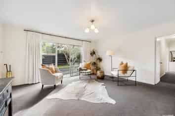 83B Meadway, Sunnyhills