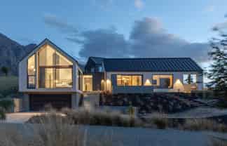 33 McAdam Drive, Jacks Point