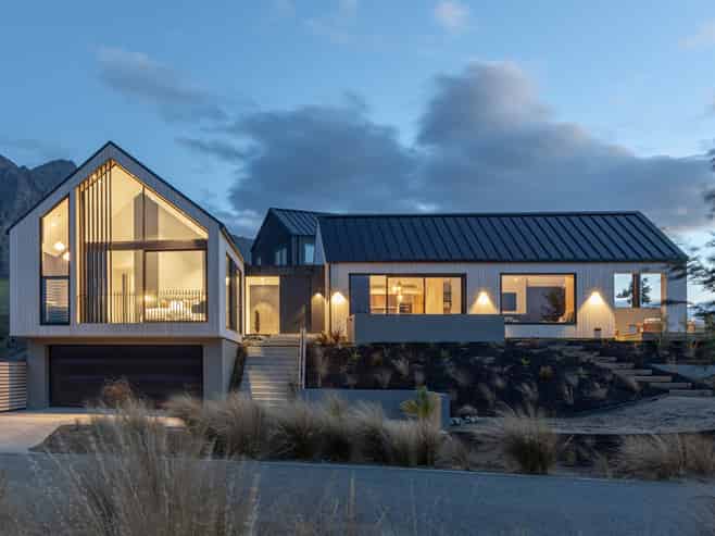 33 McAdam Drive, Jacks Point