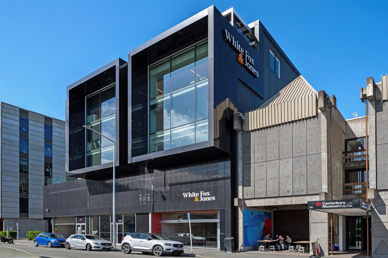 Premium Office Opportunity - Vista 2