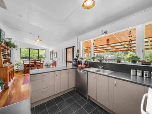 680 Norfolk Road, Carterton