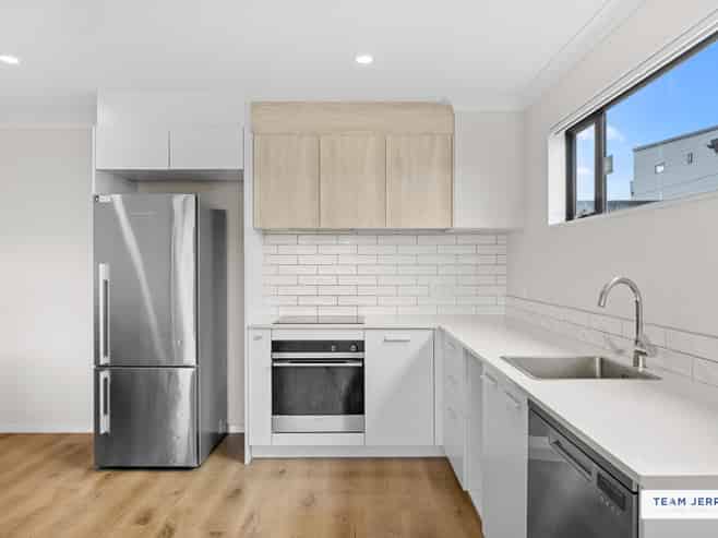 27 Sun Orchid Avenue, Wiri