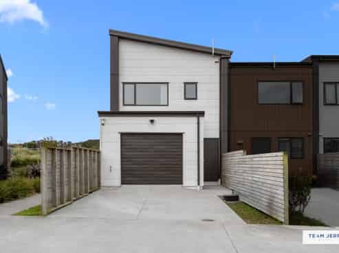 27 Sun Orchid Avenue, Wiri