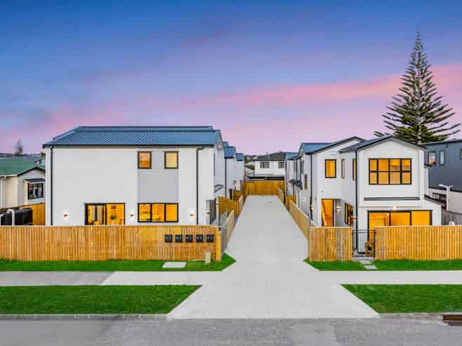 19A-E Sturdee Road, Manurewa