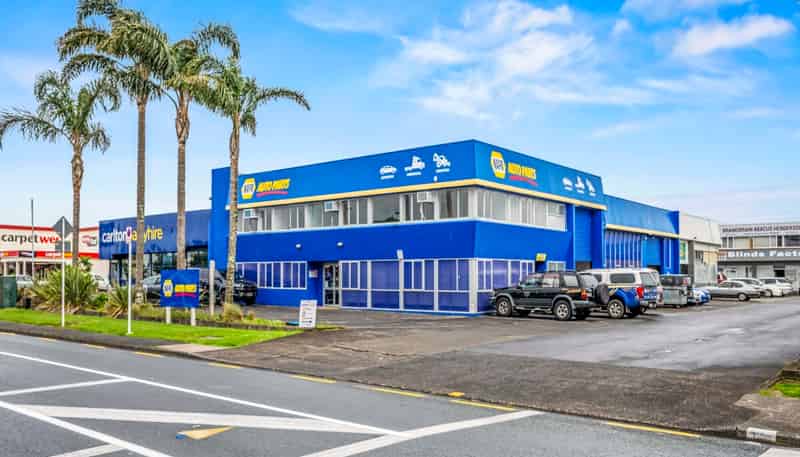1/20 Te Pai Place, Henderson