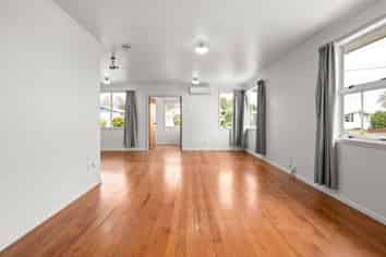 6 Forth Crescent, Glenview