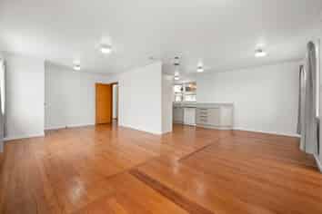 6 Forth Crescent, Glenview