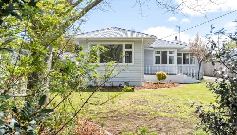 9 Armstrong Avenue, Carterton