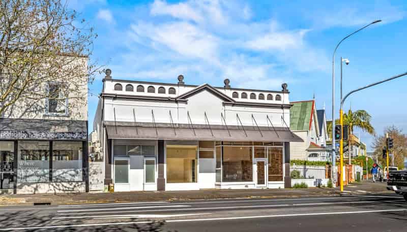 98-100 Jervois Road, Herne Bay