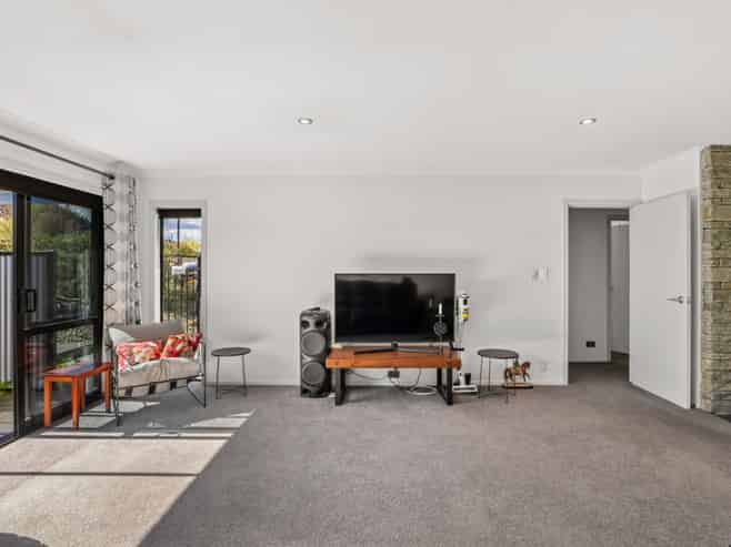 8a Naylor Street, Clyde