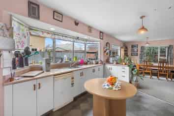 481 Worcester Street, Linwood