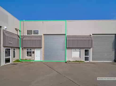 Small Industrial Gem in Sockburn