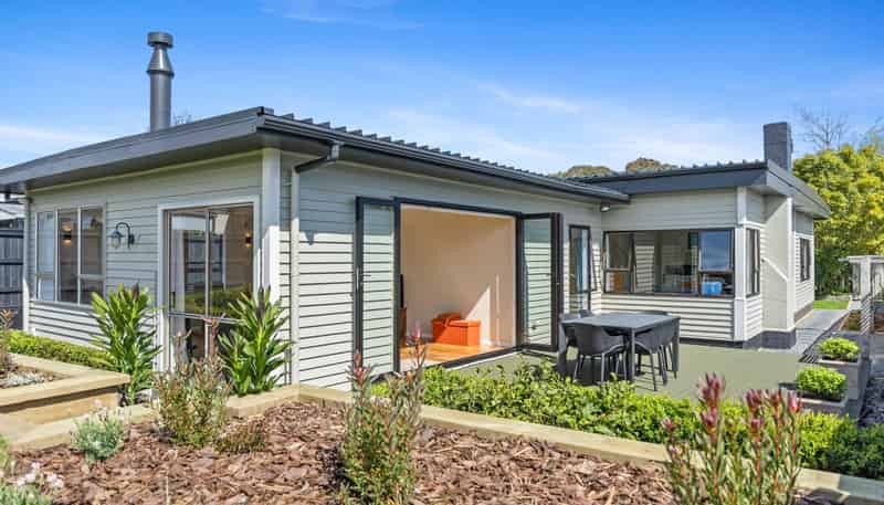 3 Huia Road, Raumati Beach