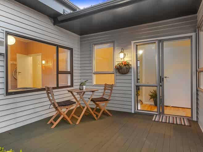 3 Huia Road, Raumati Beach