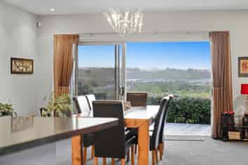 21C Bradley Ave, Pyes Pa