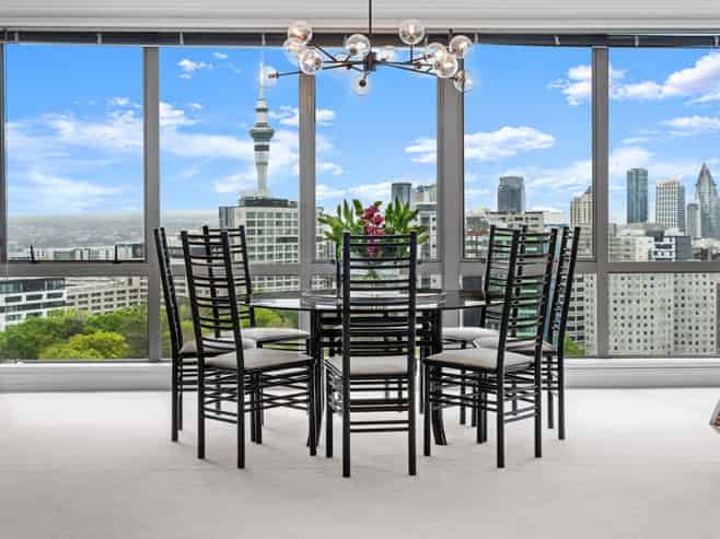 1005/135 Phoenix Gardens, Grafton Road, Grafton