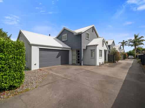 7A Grey Street, Glenholme