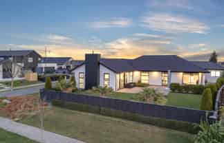 60 The Esplanade, Pegasus