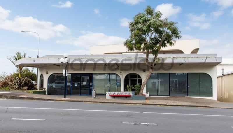 85 Birkenhead Avenue, Birkenhead