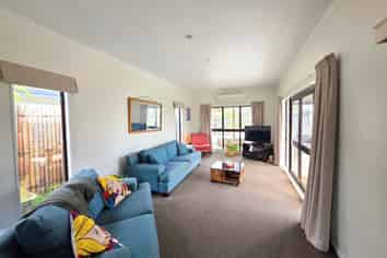 Hawkes Bay - Address withheld